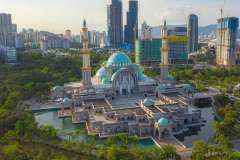 An aerial view image showcasing the Federal Territory Mosque in Kuala Lumpur, Malaysia